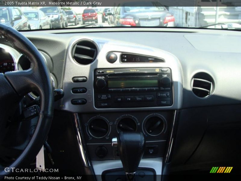 Meteorite Metallic / Dark Gray 2005 Toyota Matrix XR
