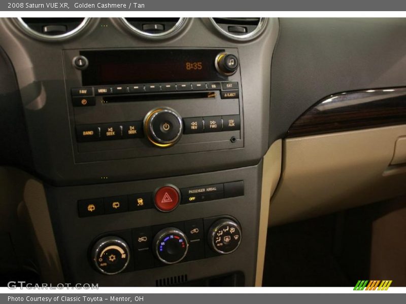 Golden Cashmere / Tan 2008 Saturn VUE XR