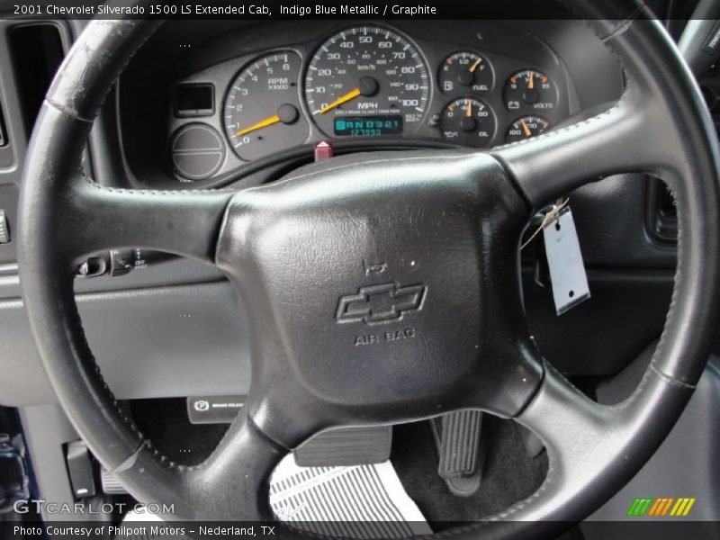 Indigo Blue Metallic / Graphite 2001 Chevrolet Silverado 1500 LS Extended Cab