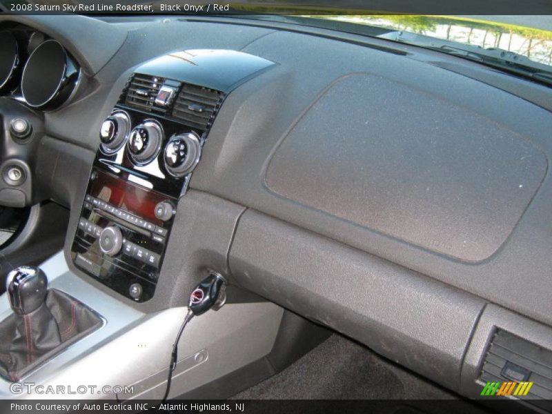 Black Onyx / Red 2008 Saturn Sky Red Line Roadster