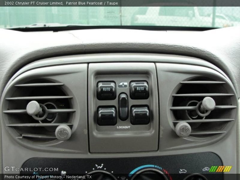 Patriot Blue Pearlcoat / Taupe 2002 Chrysler PT Cruiser Limited