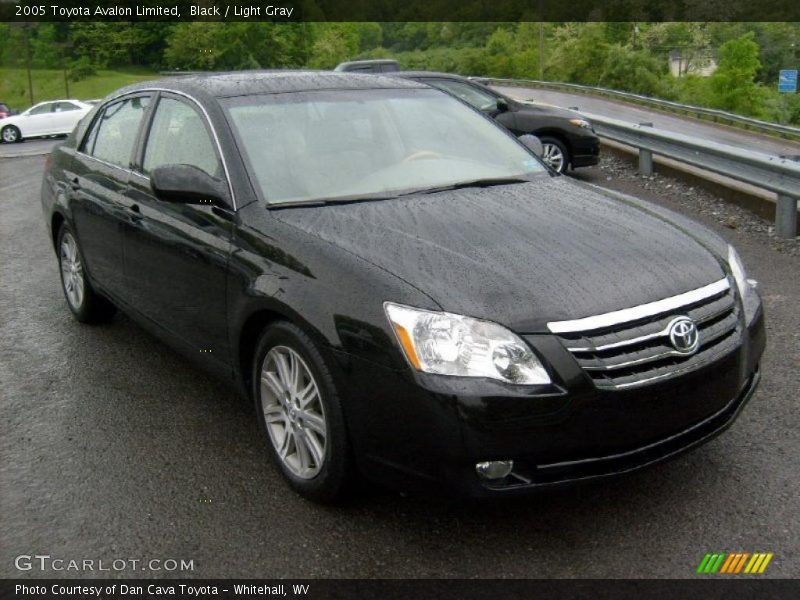 Black / Light Gray 2005 Toyota Avalon Limited