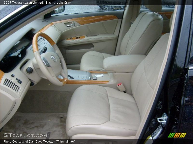 Black / Light Gray 2005 Toyota Avalon Limited