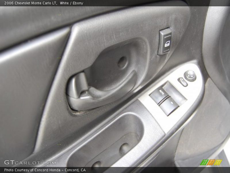 White / Ebony 2006 Chevrolet Monte Carlo LT