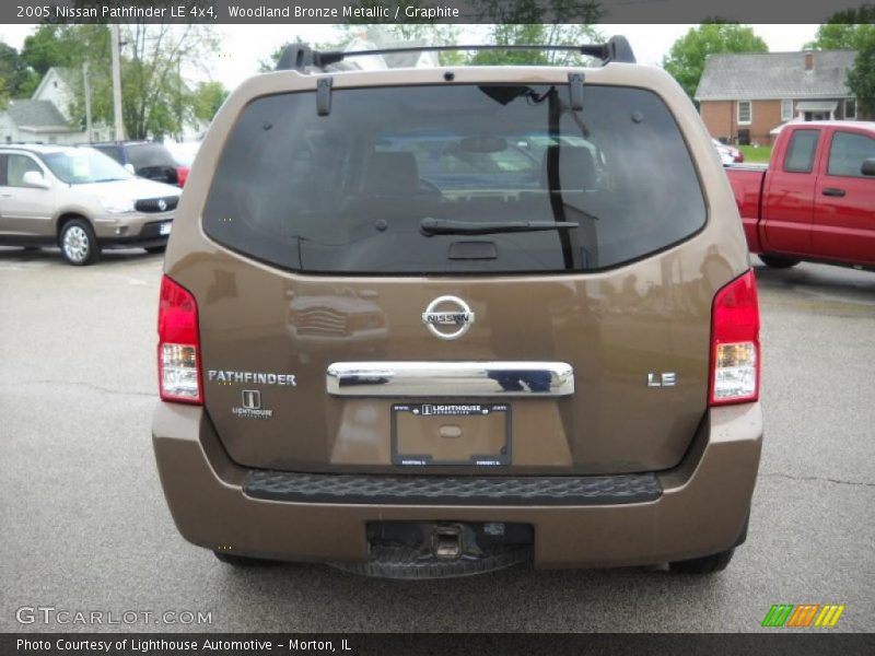 Woodland Bronze Metallic / Graphite 2005 Nissan Pathfinder LE 4x4