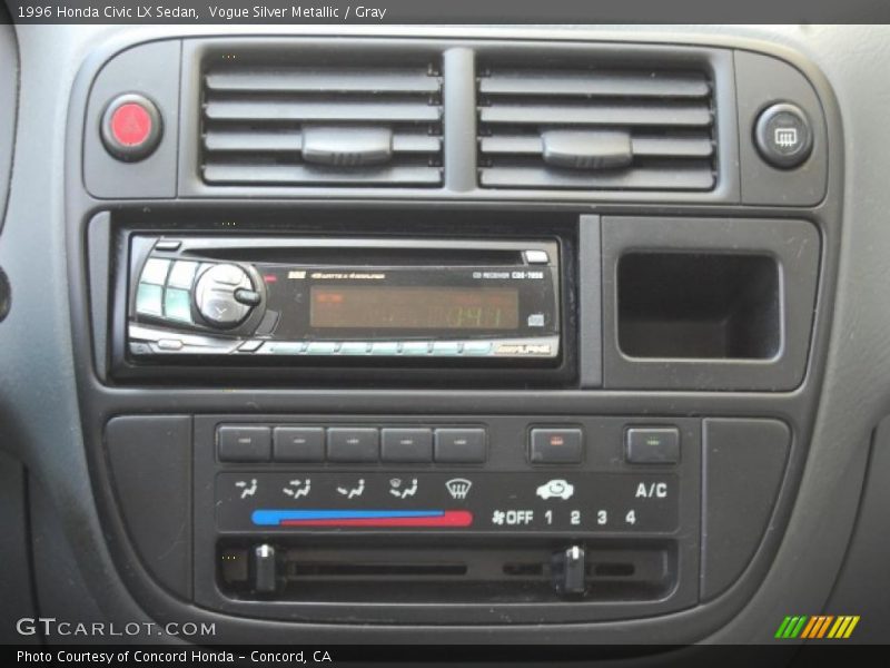 Vogue Silver Metallic / Gray 1996 Honda Civic LX Sedan