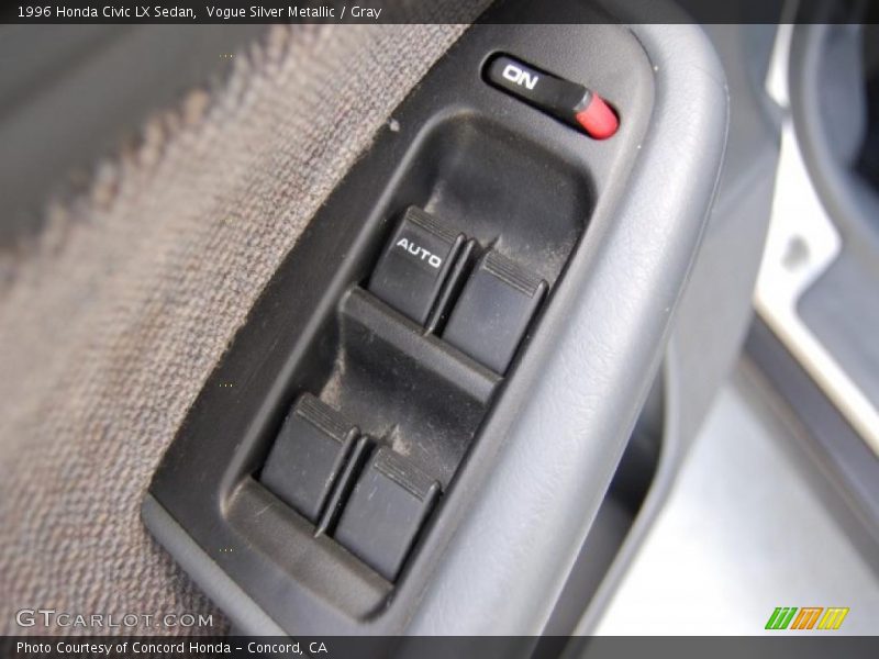 Vogue Silver Metallic / Gray 1996 Honda Civic LX Sedan