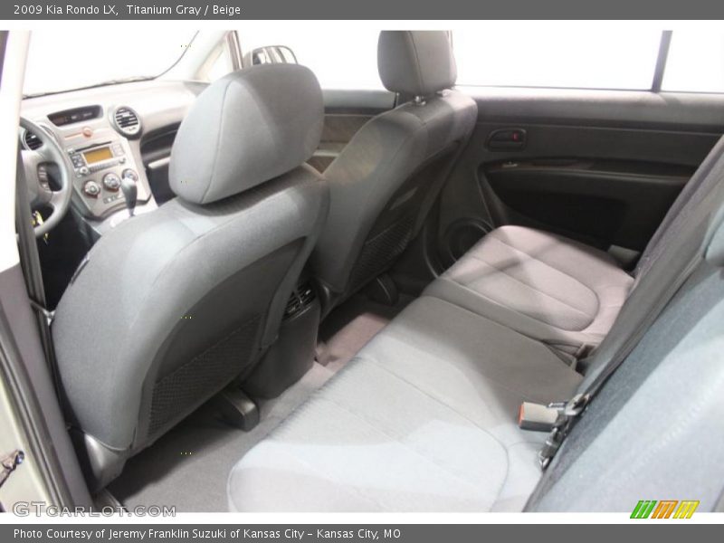Titanium Gray / Beige 2009 Kia Rondo LX