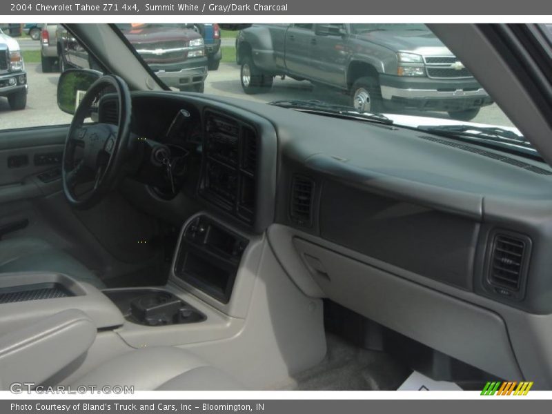 Summit White / Gray/Dark Charcoal 2004 Chevrolet Tahoe Z71 4x4