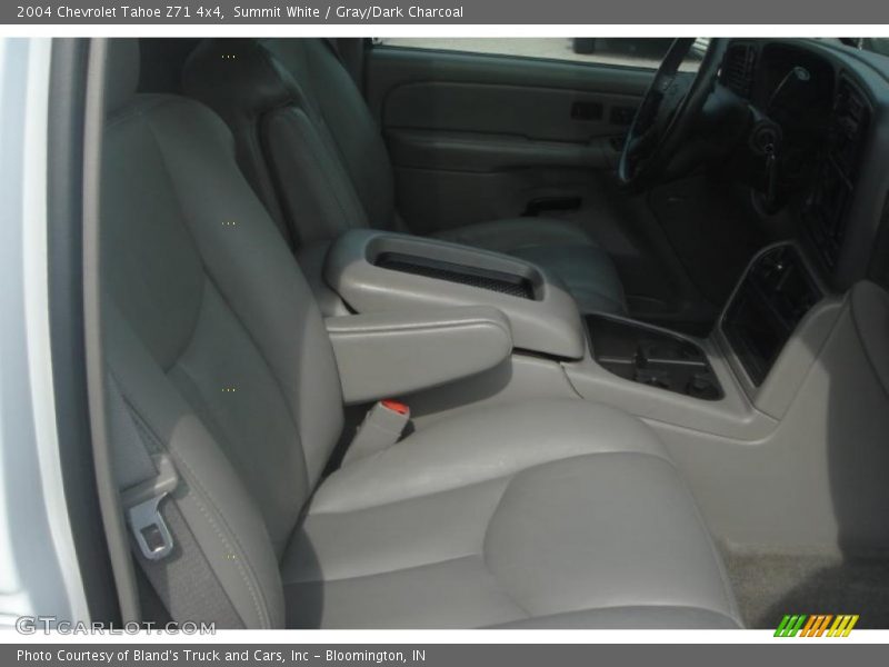 Summit White / Gray/Dark Charcoal 2004 Chevrolet Tahoe Z71 4x4