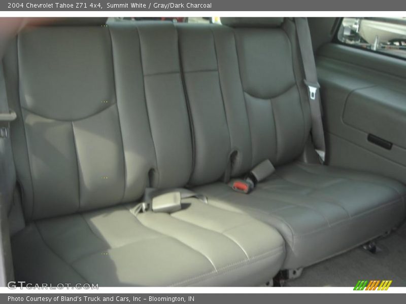 Summit White / Gray/Dark Charcoal 2004 Chevrolet Tahoe Z71 4x4