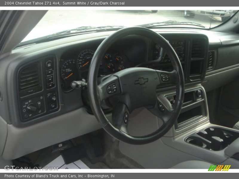Summit White / Gray/Dark Charcoal 2004 Chevrolet Tahoe Z71 4x4