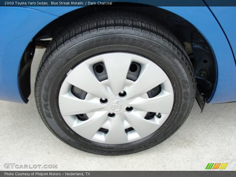 Blue Streak Metallic / Dark Charcoal 2009 Toyota Yaris Sedan