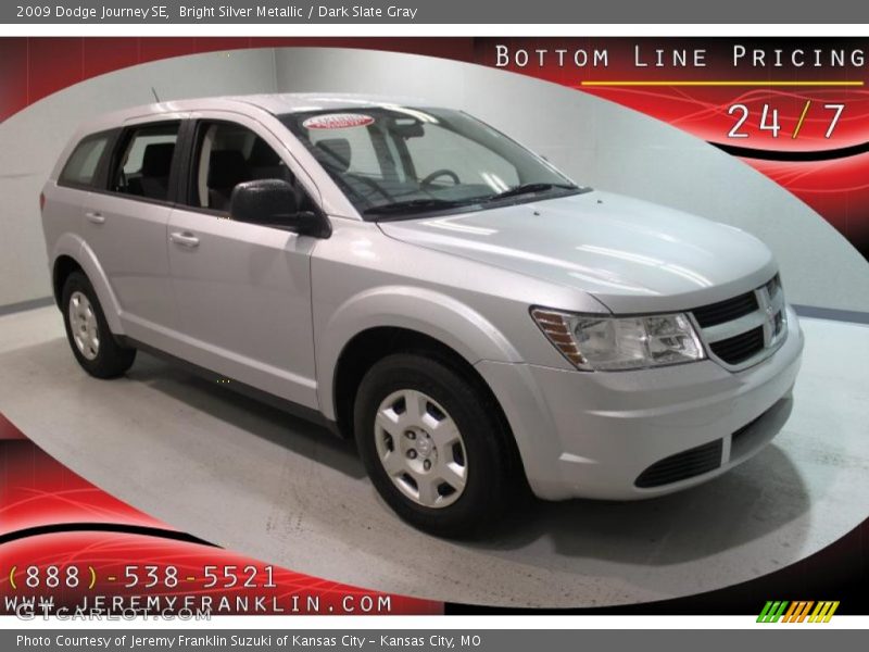 Bright Silver Metallic / Dark Slate Gray 2009 Dodge Journey SE