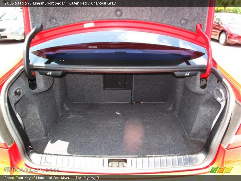 Laser Red / Charcoal Gray 2005 Saab 9-3 Linear Sport Sedan