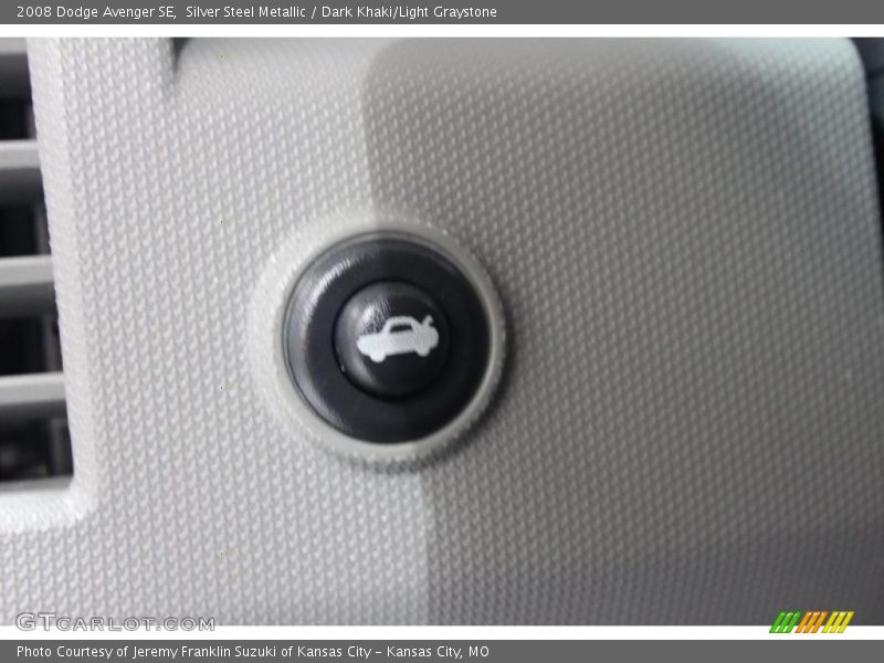 Silver Steel Metallic / Dark Khaki/Light Graystone 2008 Dodge Avenger SE