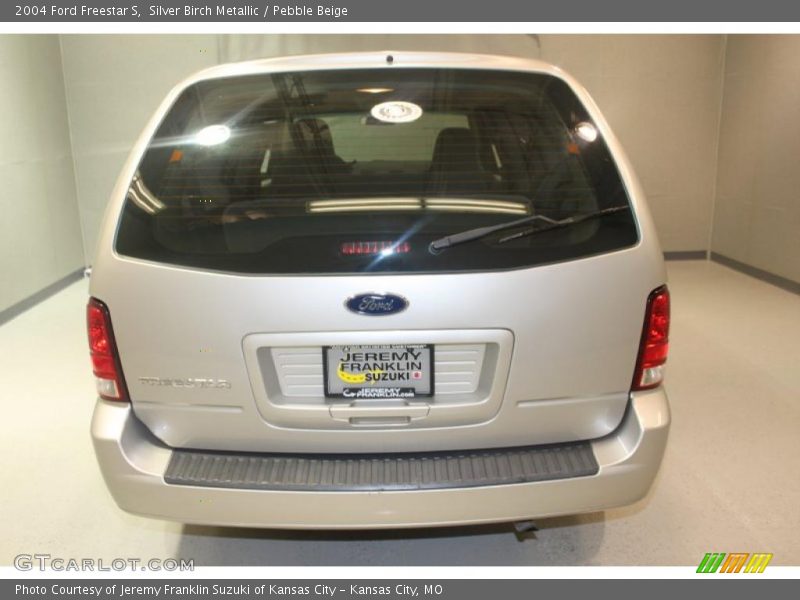 Silver Birch Metallic / Pebble Beige 2004 Ford Freestar S