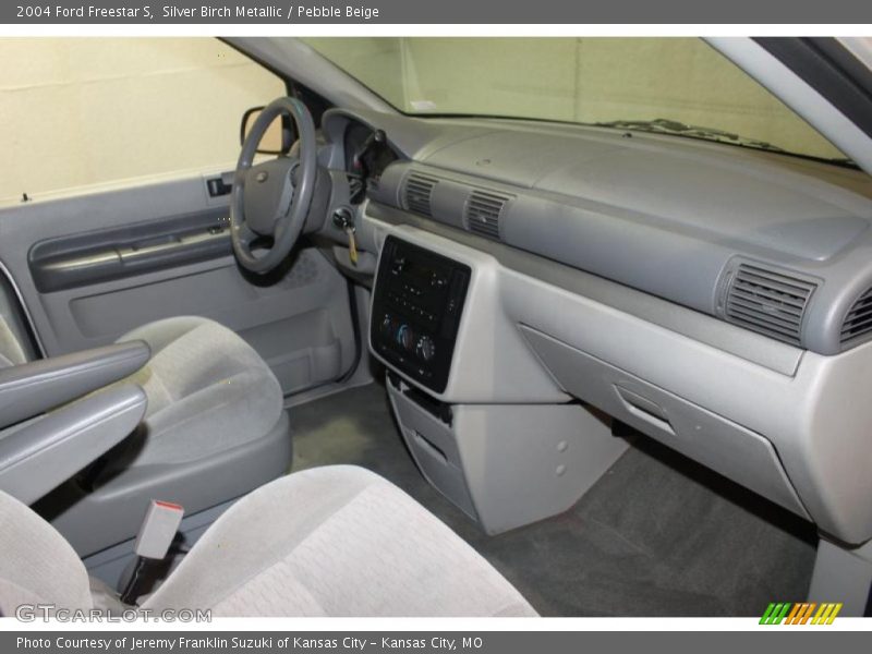 Silver Birch Metallic / Pebble Beige 2004 Ford Freestar S