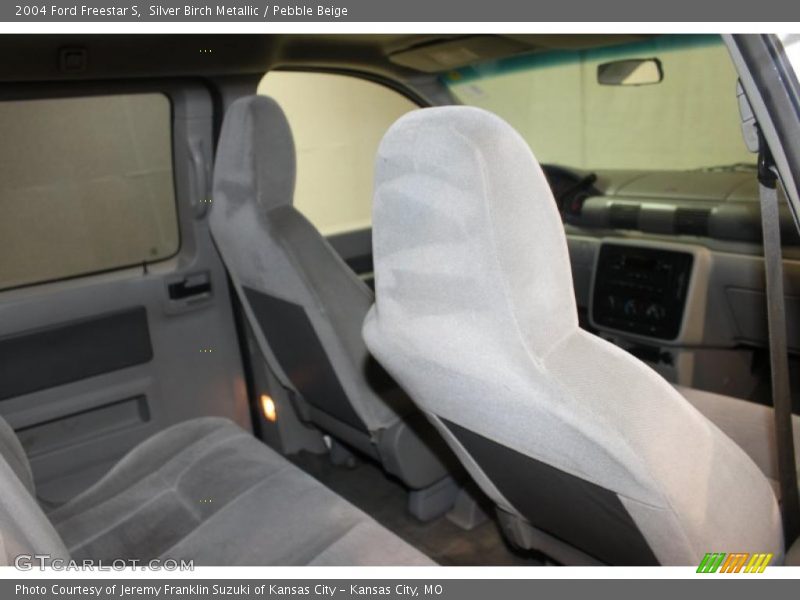 Silver Birch Metallic / Pebble Beige 2004 Ford Freestar S
