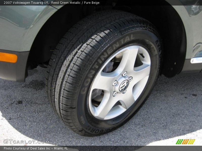 Reed Green Metallic / Pure Beige 2007 Volkswagen Touareg V6