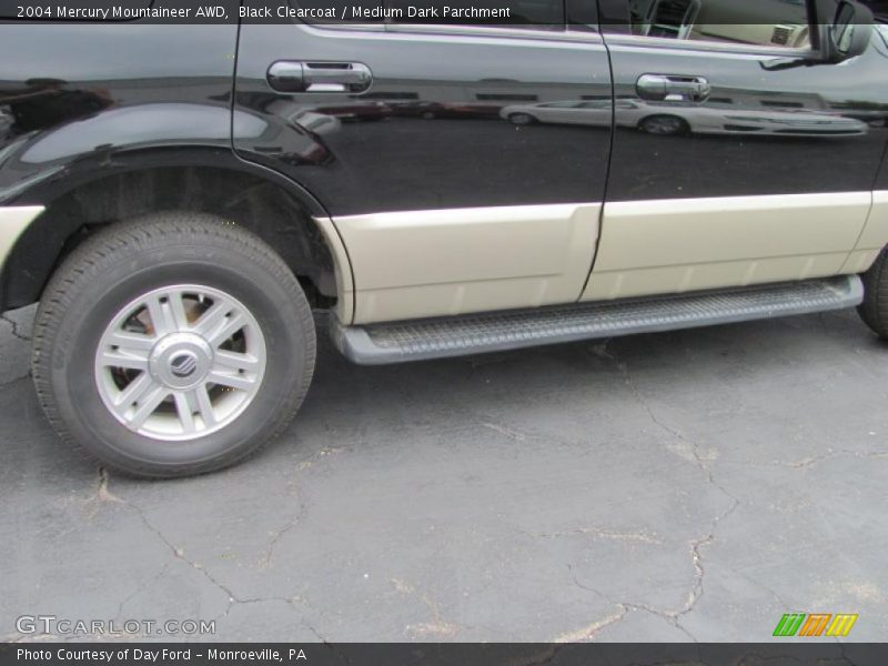 Black Clearcoat / Medium Dark Parchment 2004 Mercury Mountaineer AWD