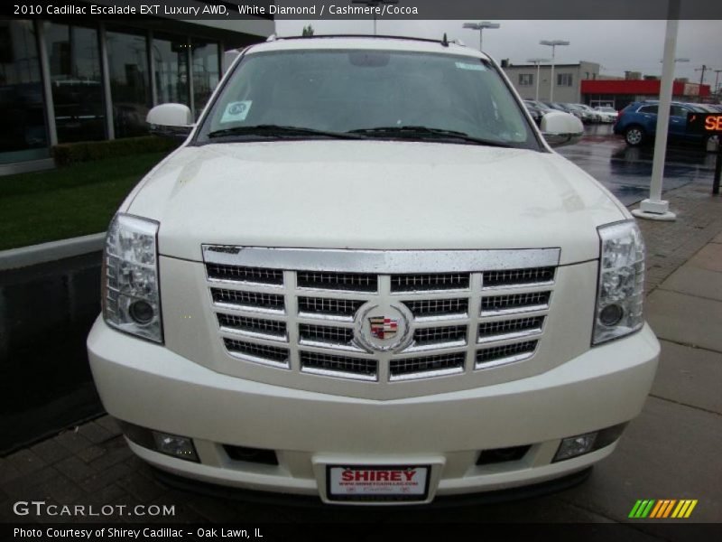 White Diamond / Cashmere/Cocoa 2010 Cadillac Escalade EXT Luxury AWD