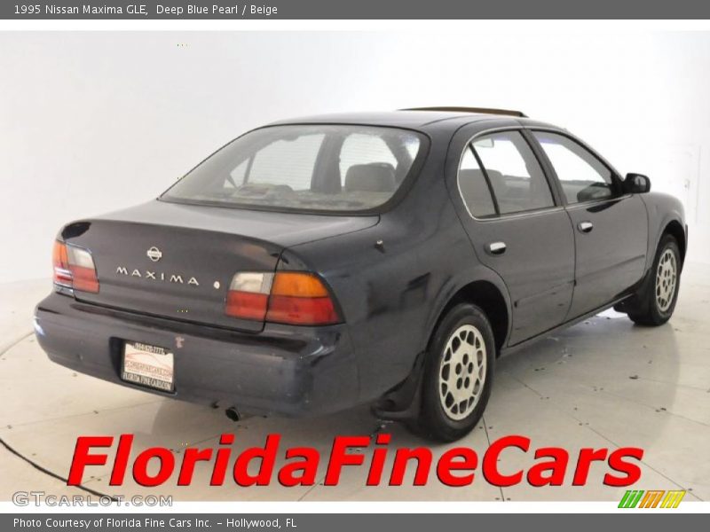 Deep Blue Pearl / Beige 1995 Nissan Maxima GLE