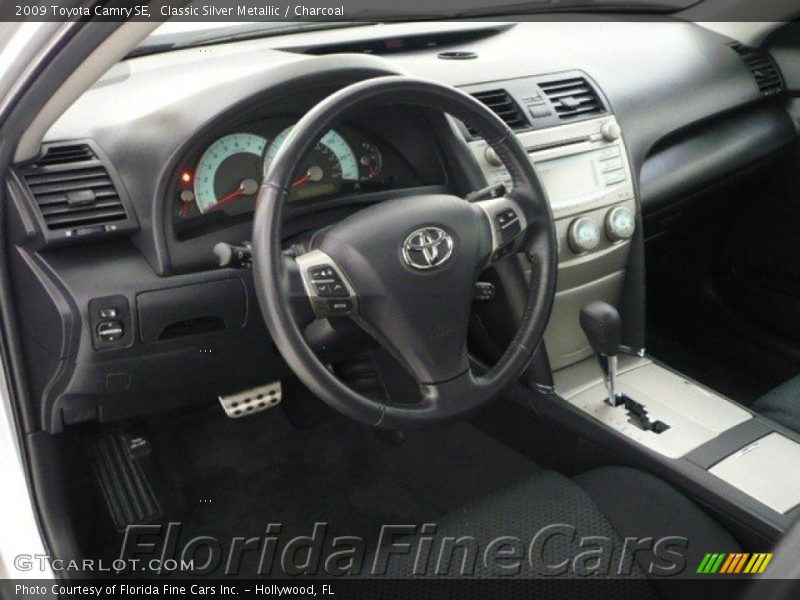 Classic Silver Metallic / Charcoal 2009 Toyota Camry SE
