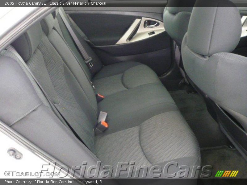 Classic Silver Metallic / Charcoal 2009 Toyota Camry SE
