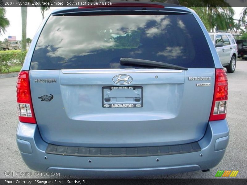 South Pacific Blue / Beige 2007 Hyundai Entourage Limited