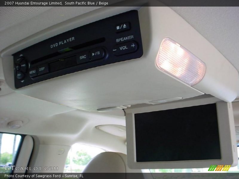 South Pacific Blue / Beige 2007 Hyundai Entourage Limited