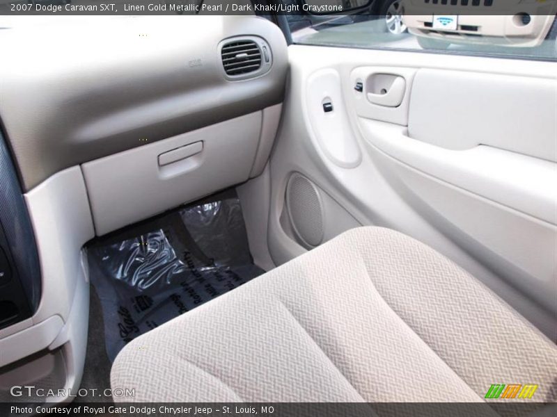 Linen Gold Metallic Pearl / Dark Khaki/Light Graystone 2007 Dodge Caravan SXT