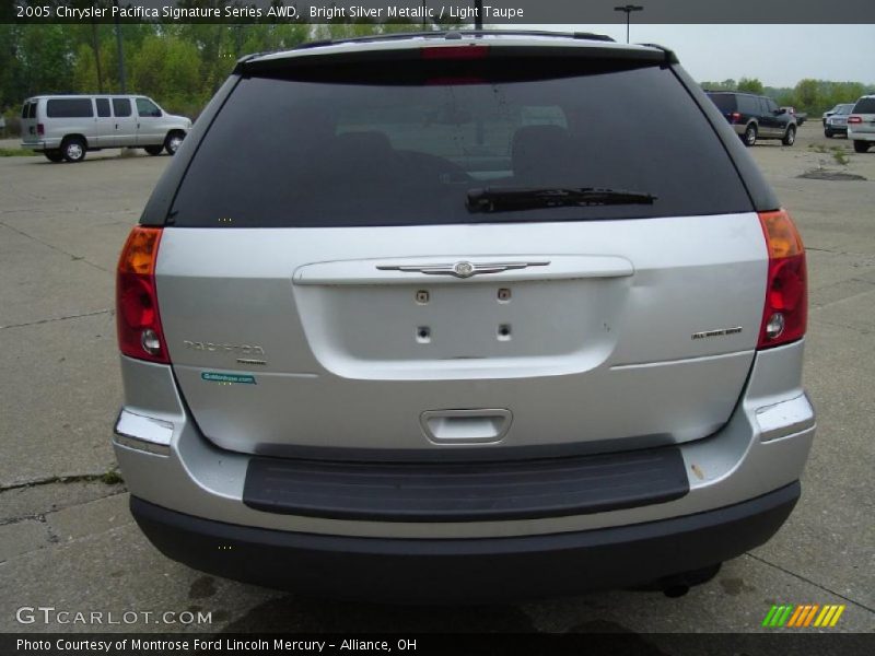 Bright Silver Metallic / Light Taupe 2005 Chrysler Pacifica Signature Series AWD