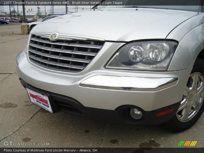 Bright Silver Metallic / Light Taupe 2005 Chrysler Pacifica Signature Series AWD