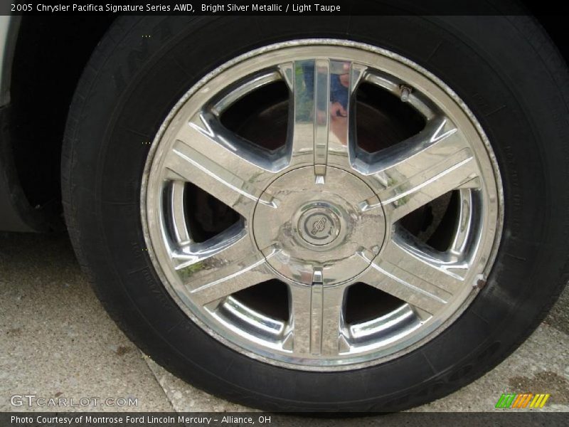 Bright Silver Metallic / Light Taupe 2005 Chrysler Pacifica Signature Series AWD