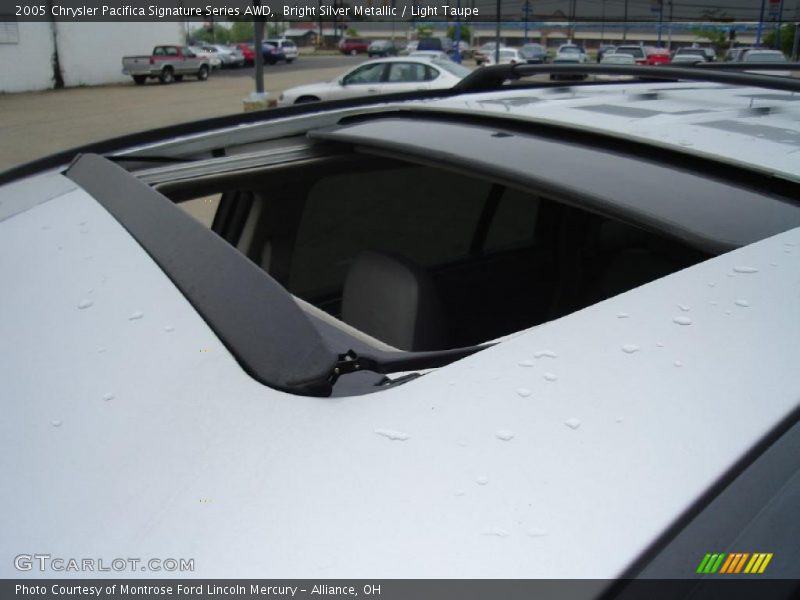Bright Silver Metallic / Light Taupe 2005 Chrysler Pacifica Signature Series AWD