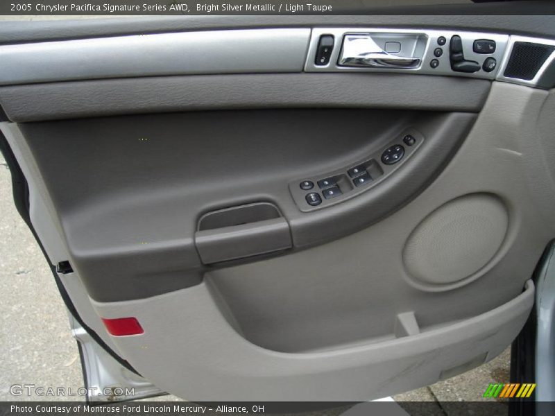 Bright Silver Metallic / Light Taupe 2005 Chrysler Pacifica Signature Series AWD
