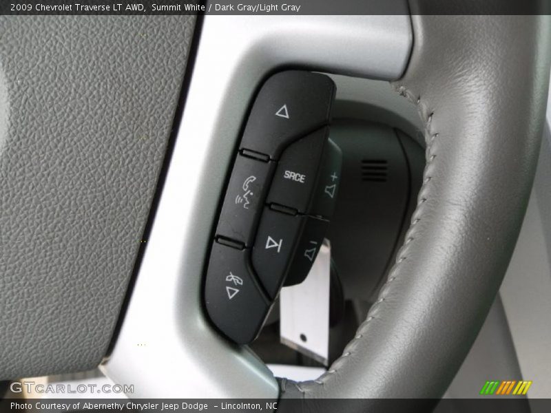 Summit White / Dark Gray/Light Gray 2009 Chevrolet Traverse LT AWD