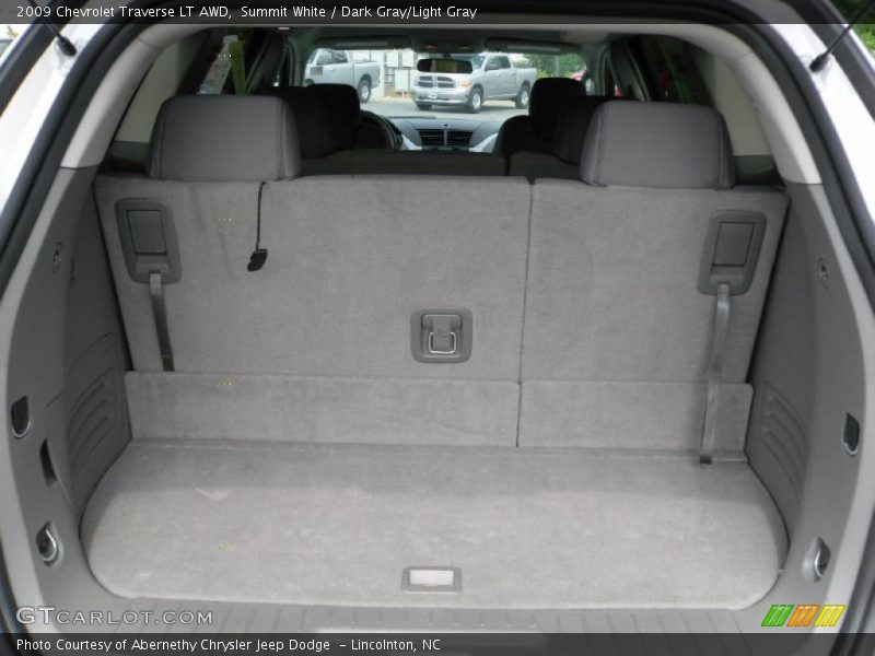 Summit White / Dark Gray/Light Gray 2009 Chevrolet Traverse LT AWD