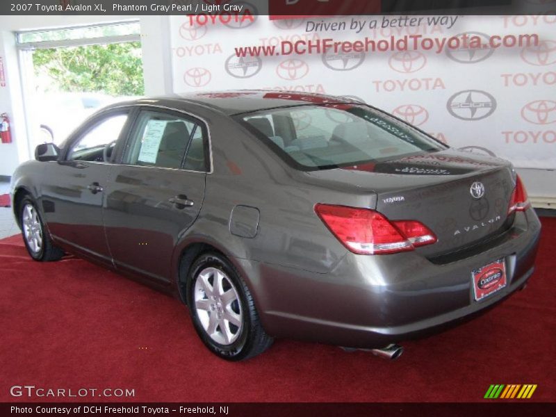 Phantom Gray Pearl / Light Gray 2007 Toyota Avalon XL
