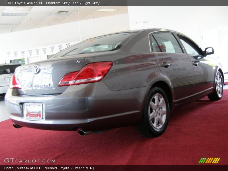 Phantom Gray Pearl / Light Gray 2007 Toyota Avalon XL