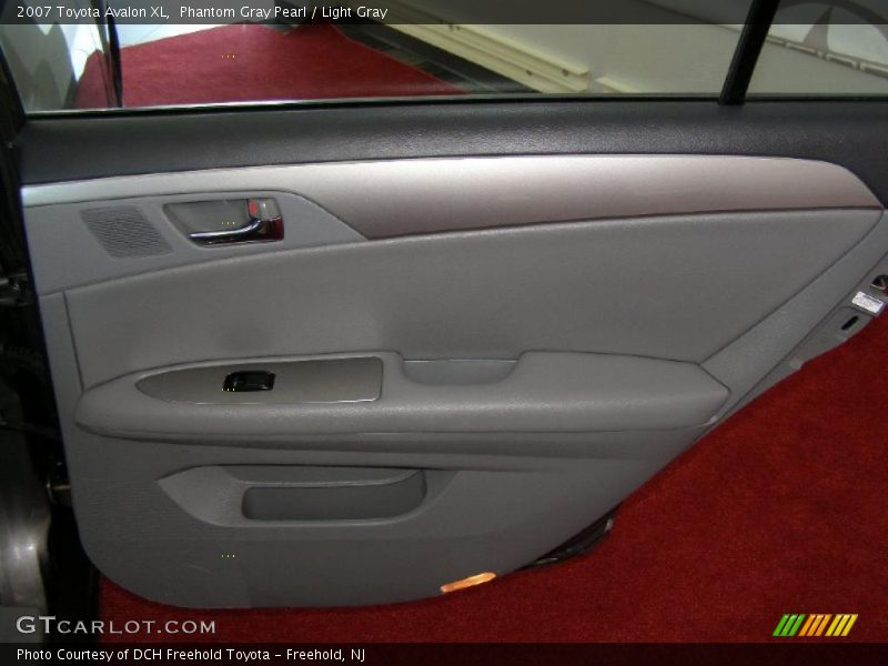 Phantom Gray Pearl / Light Gray 2007 Toyota Avalon XL