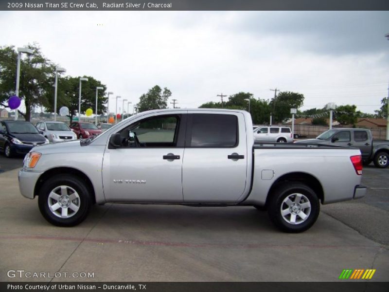 Radiant Silver / Charcoal 2009 Nissan Titan SE Crew Cab