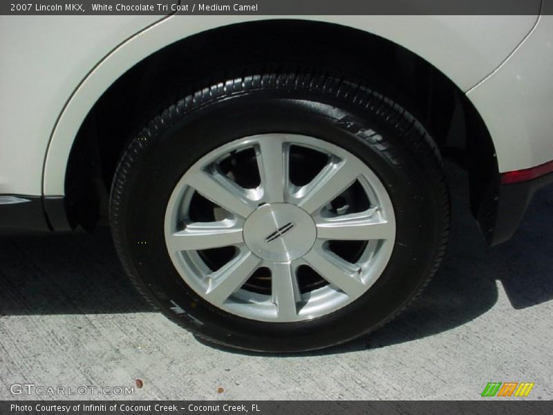 White Chocolate Tri Coat / Medium Camel 2007 Lincoln MKX
