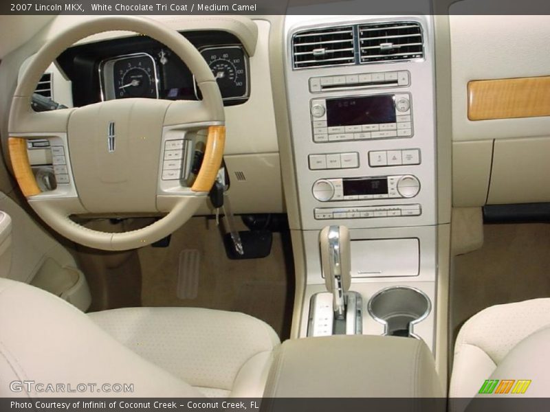 White Chocolate Tri Coat / Medium Camel 2007 Lincoln MKX