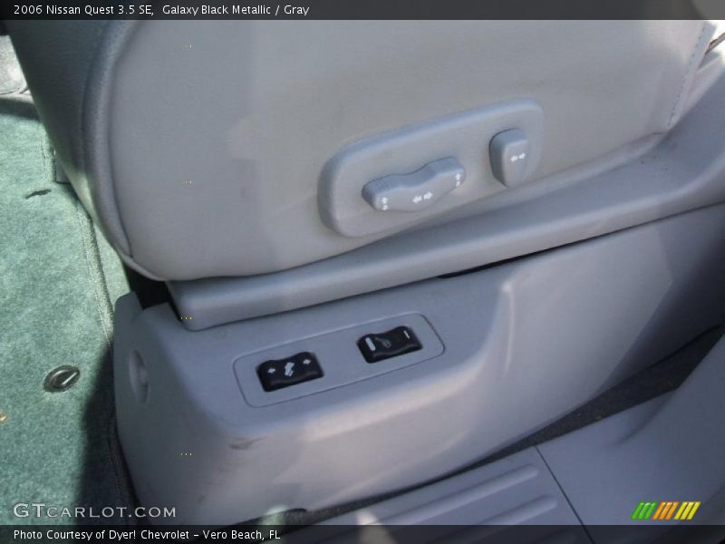Galaxy Black Metallic / Gray 2006 Nissan Quest 3.5 SE