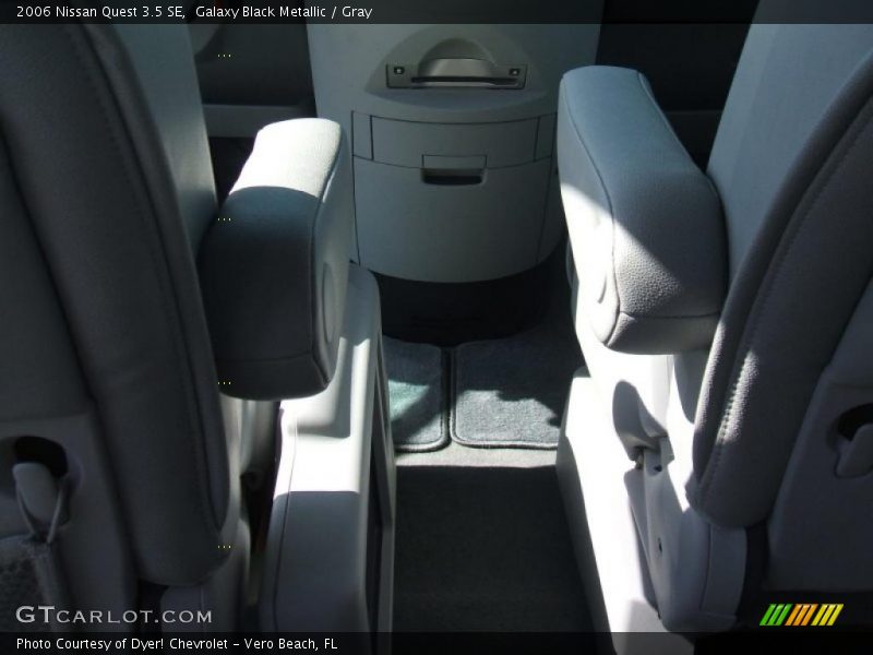 Galaxy Black Metallic / Gray 2006 Nissan Quest 3.5 SE
