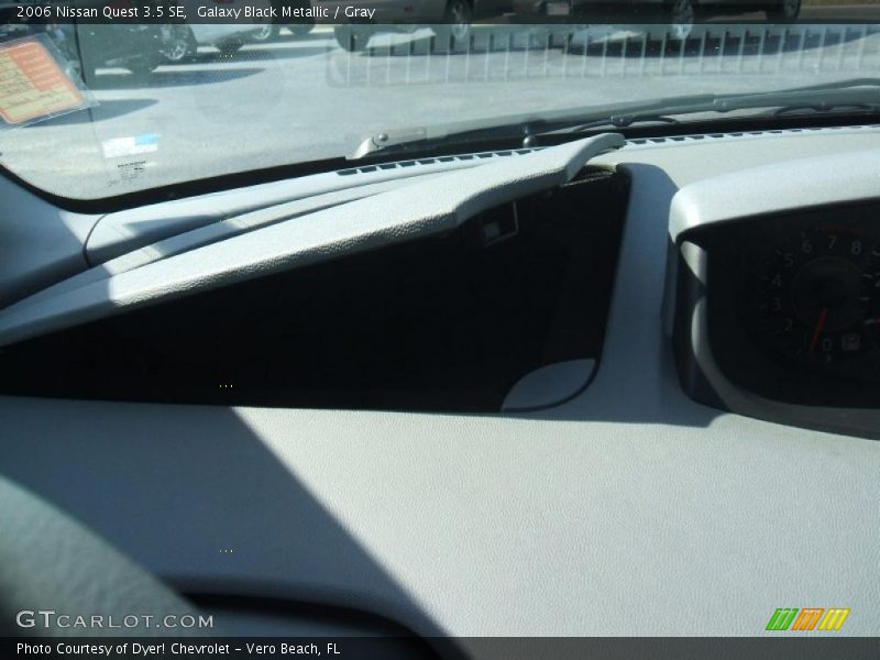 Galaxy Black Metallic / Gray 2006 Nissan Quest 3.5 SE
