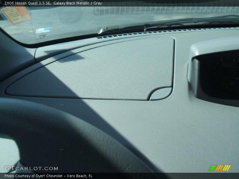 Galaxy Black Metallic / Gray 2006 Nissan Quest 3.5 SE