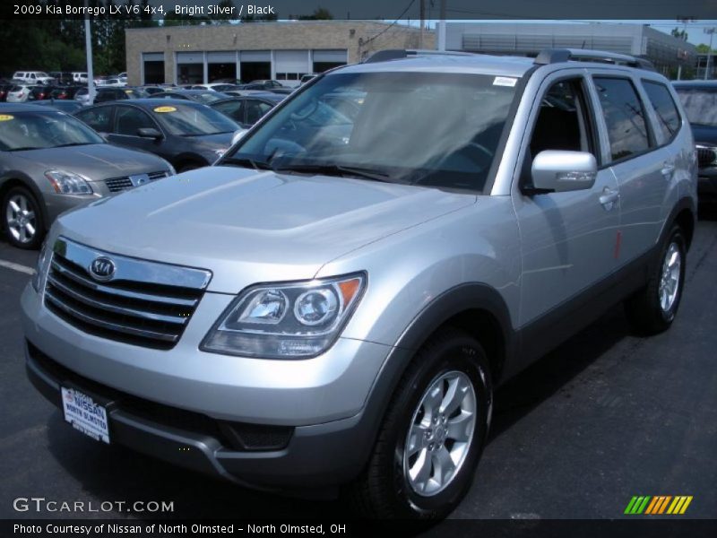 Bright Silver / Black 2009 Kia Borrego LX V6 4x4